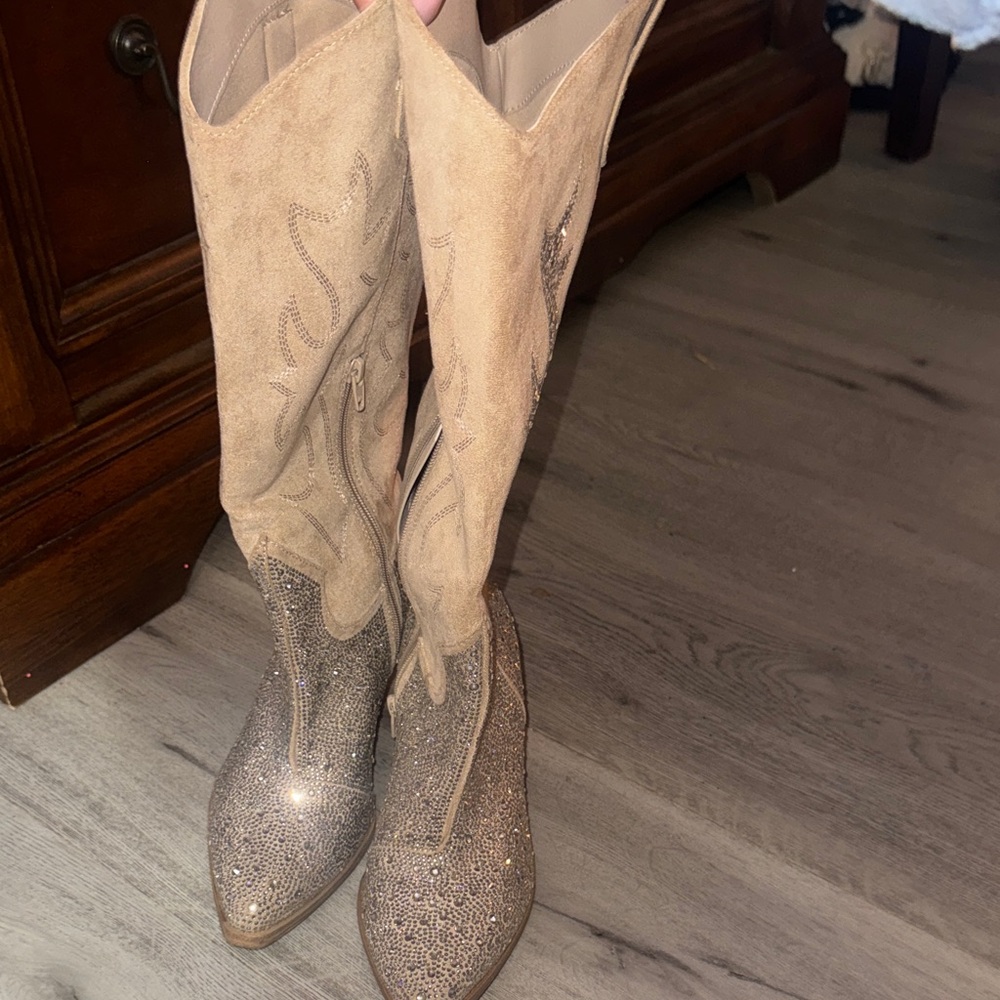 Sparkling Tan Women's Cowboy Boots